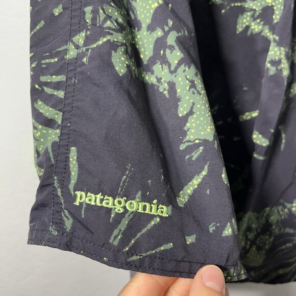 Patagonia Wavefarer Swim Board Shorts Mens 30 Green Tropical Beach Vacation EUC - Picture 4 of 5
